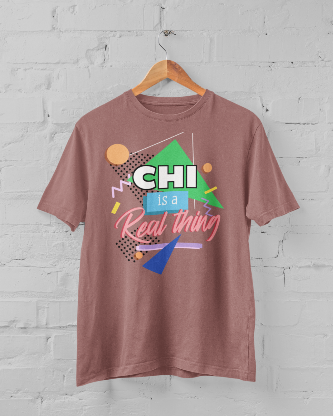 Mauve T-shirt 'Chi is a real thing' design